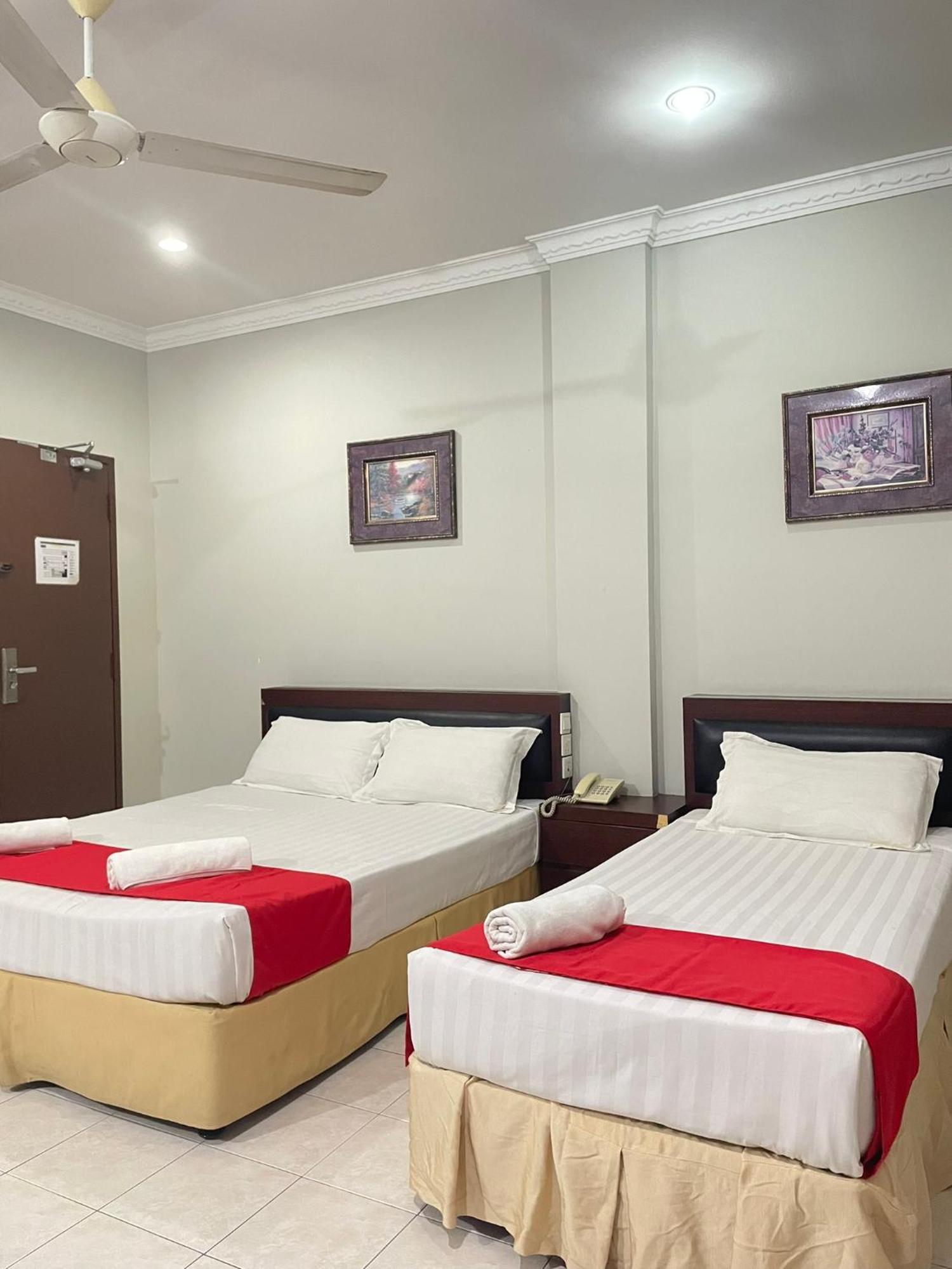 Bayu View Hotel Klang Buitenkant foto