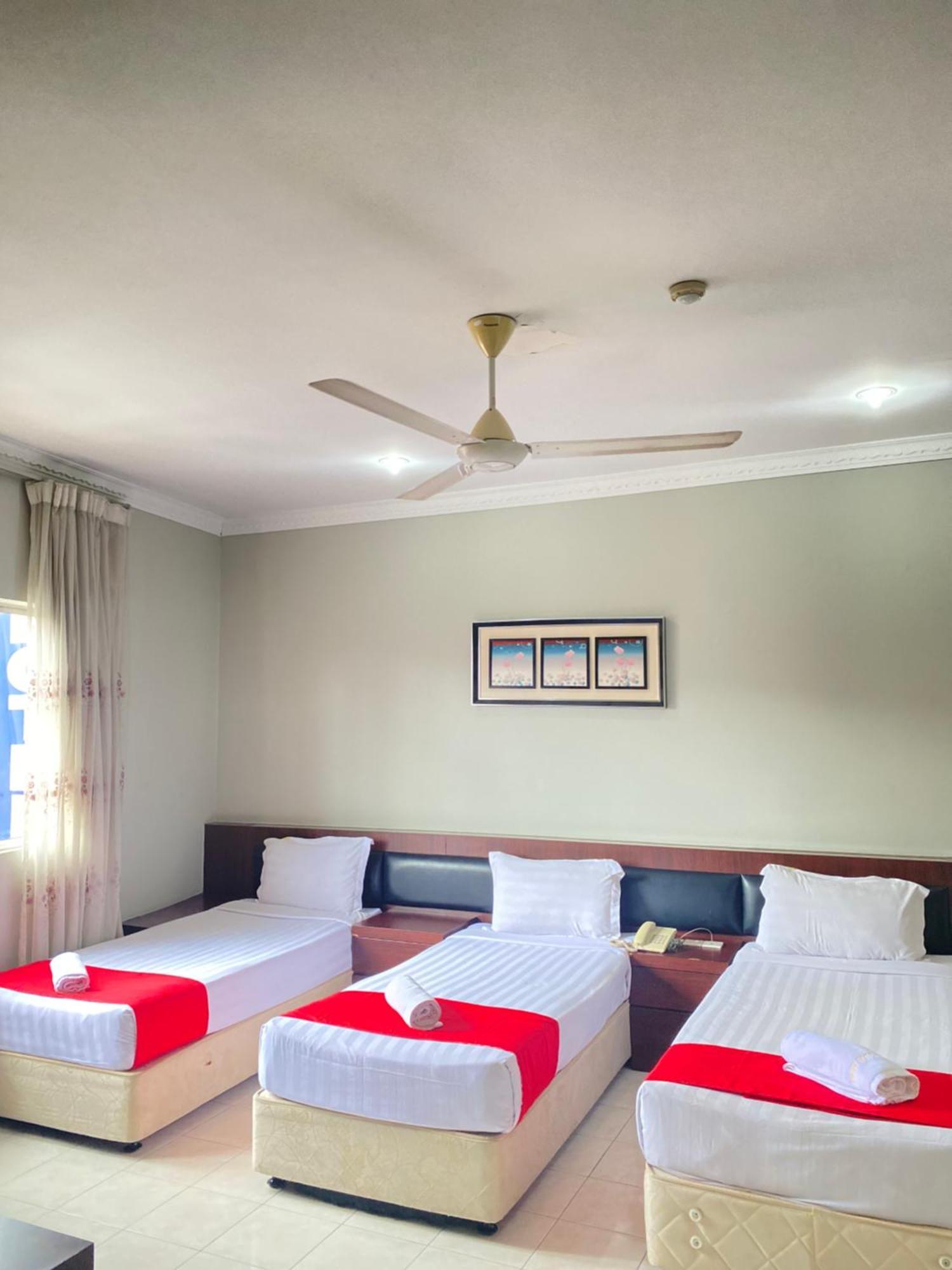 Bayu View Hotel Klang Buitenkant foto