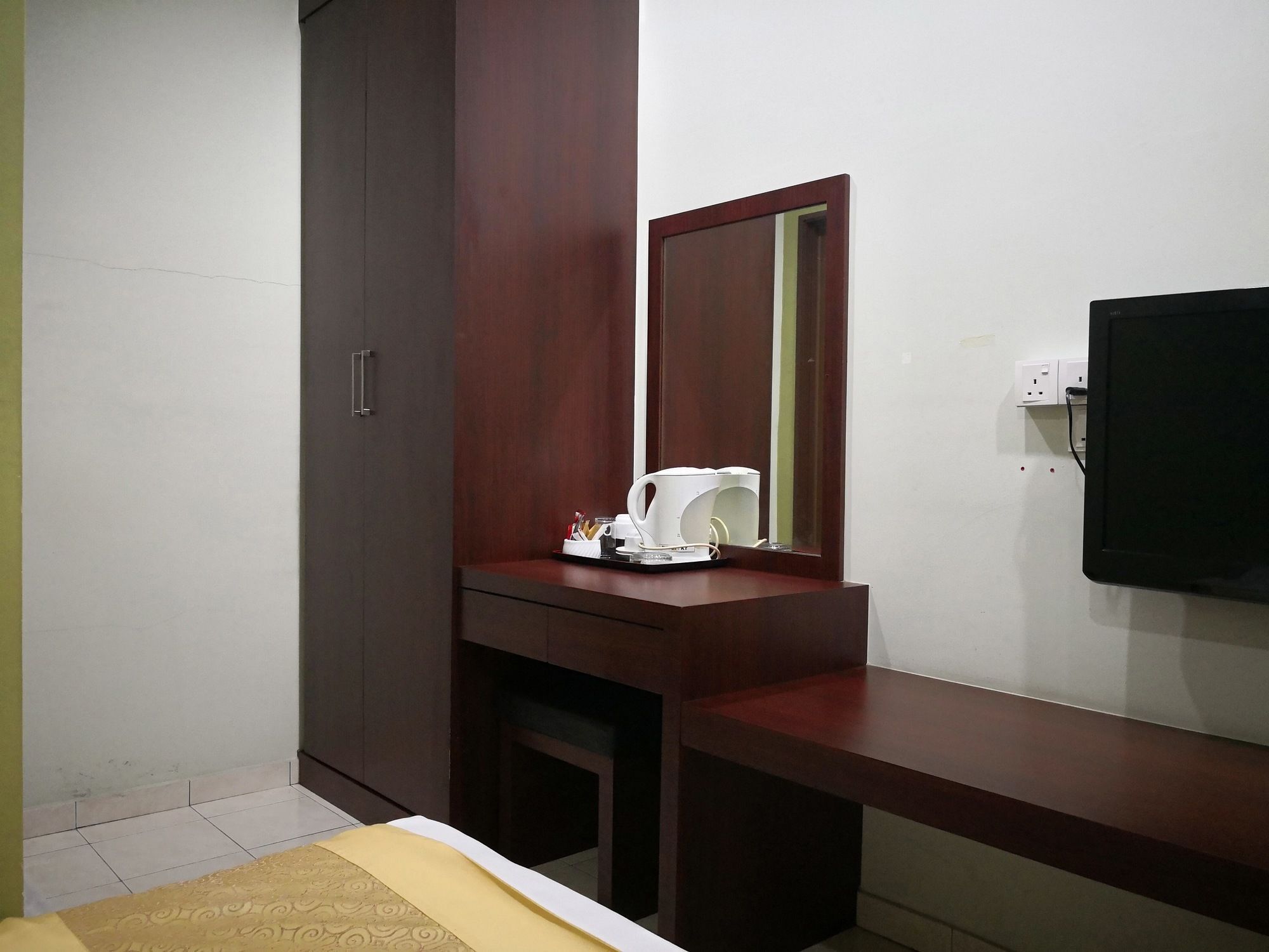 Bayu View Hotel Klang Buitenkant foto